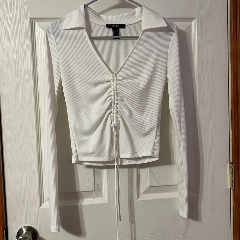 Slightly cropped long sleeve tee